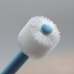 Brosse à dents 360° Dandelion enfant, gros plan des poils souples
